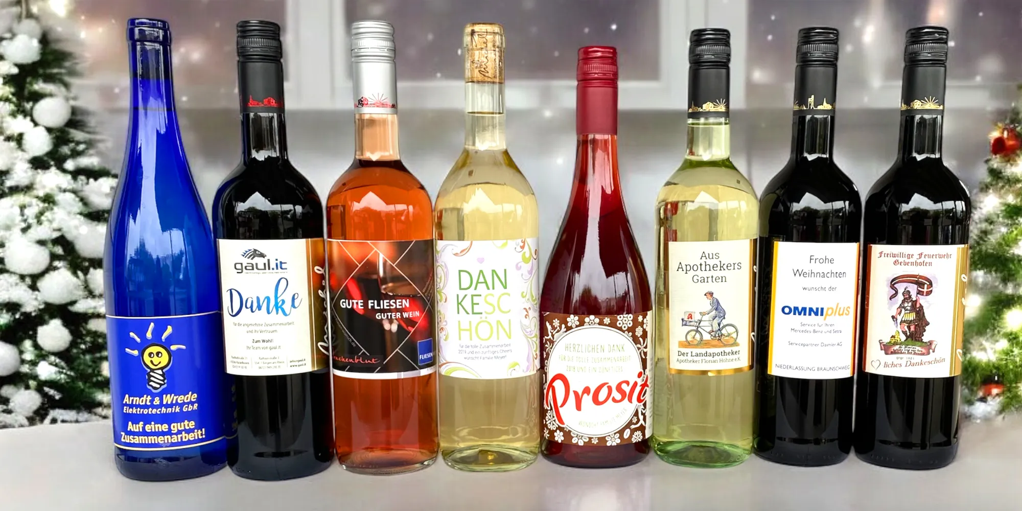 Weinflasche mit individuellem „Dein Wein"-Etikett